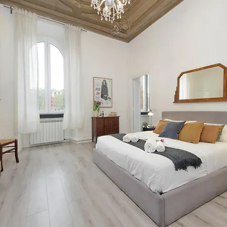 Cavour 2 Bedrooms דירה