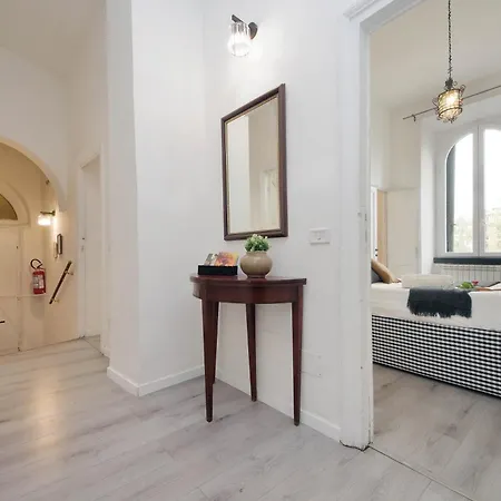 Cavour 2 Bedrooms דירה רומא