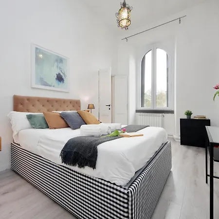 דירה Cavour 2 Bedrooms *