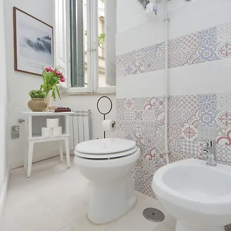 Cavour 2 Bedrooms דירה