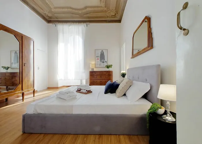 Cavour 2 Bedrooms 아파트 로마