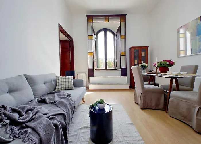 아파트 Cavour 2 Bedrooms *