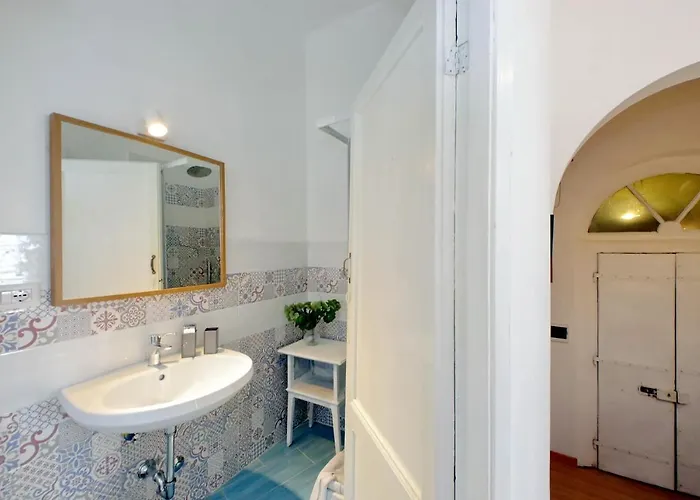 Cavour 2 Bedrooms * 로마